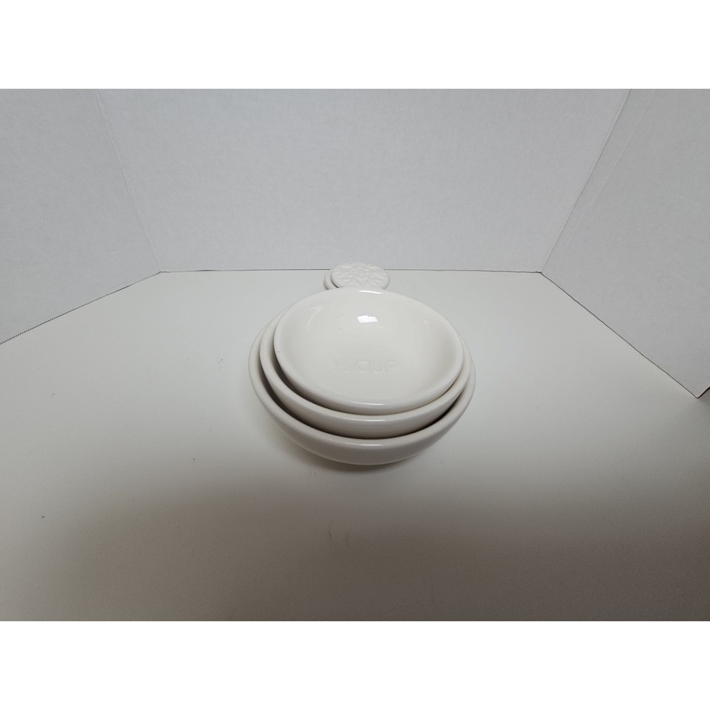 Hallmark Snowflake Nesting‎ Ceramic Measuring Cups Set Of 3 - Picture 12 of 14